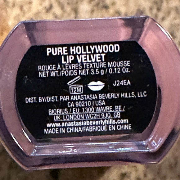 NIB Anastasia of Beverly Hills set of lip velvets. - Picture 6 of 8